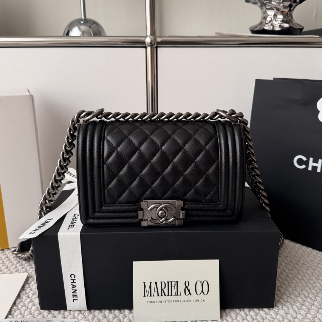 SMALL BOXY FLAP BAG, CALFSKIN – BLACK